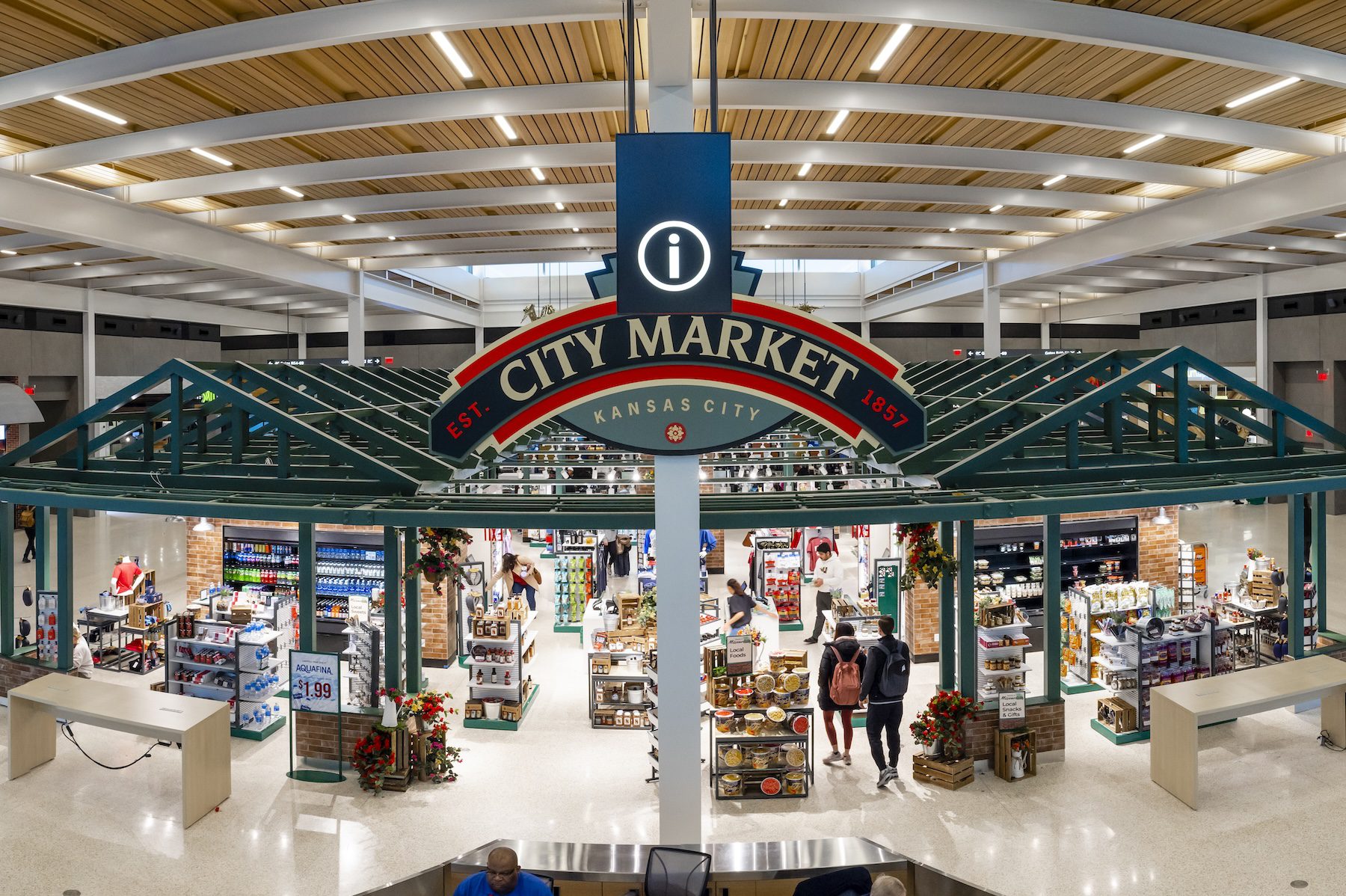 City Market location in Node B of the airport